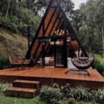 Rumah Segitiga Kayu Jati Premium Modern untuk Hunian & Villa