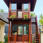 Rumah Kayu Jati 2 Lantai Minimalis Modern